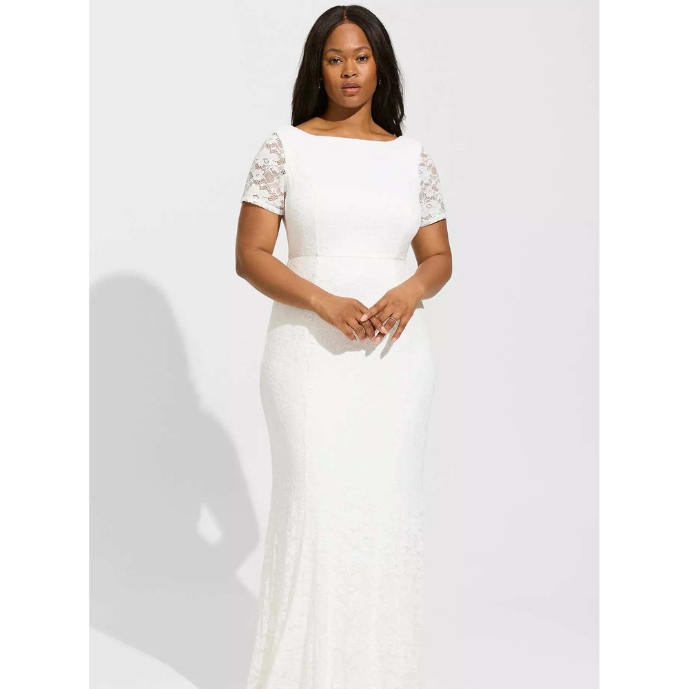 Torrid Short Sleeve Fit & Flare Wedding Dress‎ 20 Ivory Ever After Maxi Train